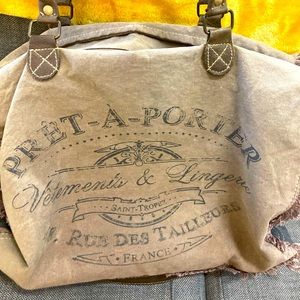Sweet French messenger bag